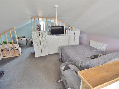 LOFT ROOM